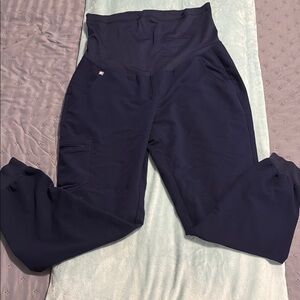 Figs maternity jogger scrub pants